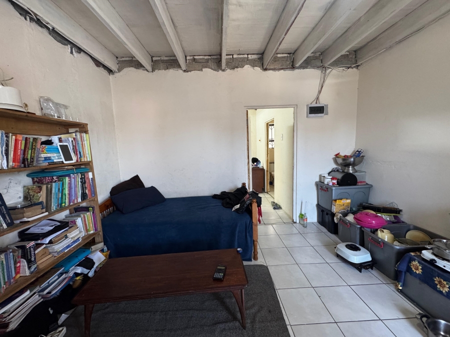 6 Bedroom Property for Sale in Electric City Western Cape